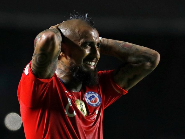 Vidal es duda en Chile para medir a Ecuador