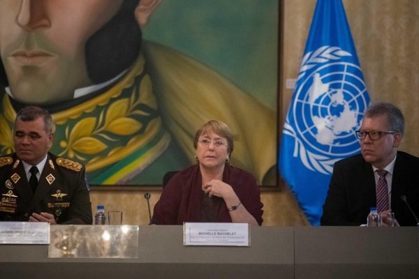 Bachelet se reúne en Caracas con altos funcionarios en medio de protestas - Internacionales - ABC Color