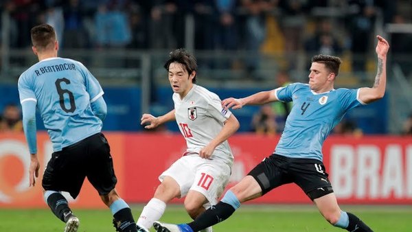 Japón sorprende y empata a Uruguay