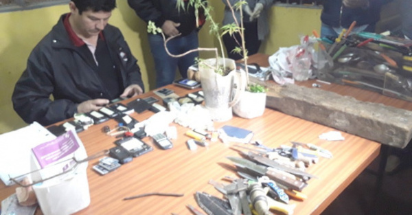 Cateo en cárcel: ojetopa drogas, armas y celus