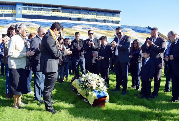 Al son del arpa, dieron el último adiós a Nizugan - Edicion Impresa - ABC Color