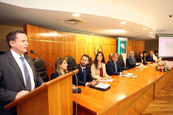 Instruyen sobre proceso digital como acceso a la Justicia