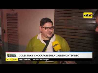 Colectivos chocaron en la calle Montevideo - Tv - ABC Color