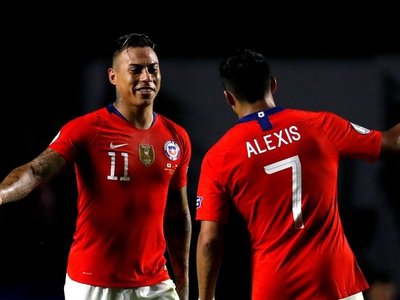 Chile busca enfilar el camino a cuartos ante un Ecuador herido