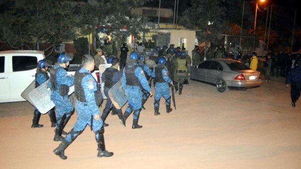 Presidente de la Corte cita a autoridades por crisis penitenciaria - Nacionales - ABC Color