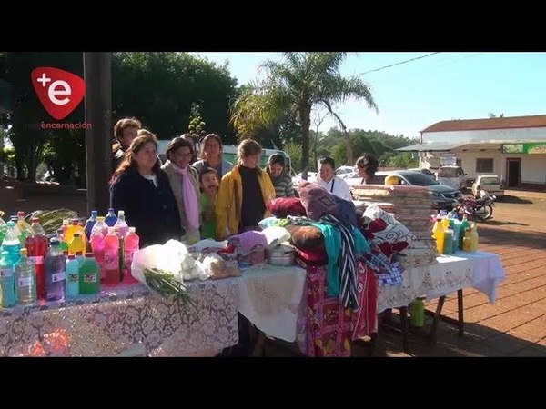 FERIA ARTESANAL A BENEFICIO DE MANOS UNIDAS EN CAMBYRETÁ