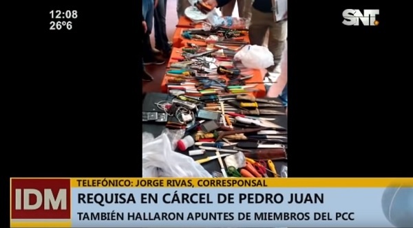 Incautan armas, alcohol y celulares de celdas de miembros del PCC