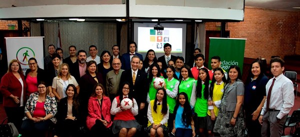 Competencia de eliminación de pobreza, declarada de interés educativo nacional » Ñanduti