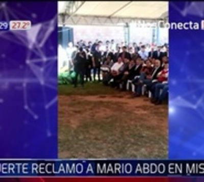 Con fuerte discurso joven reclama por salud y trabajo a Mario Abdo  - Paraguay.com