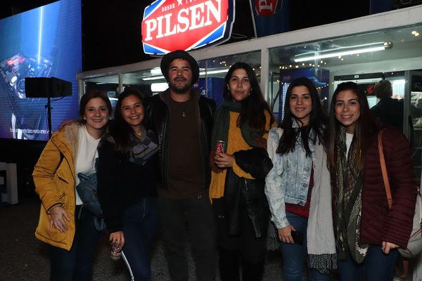 Quincho Pilsen: Fútbol & amigos