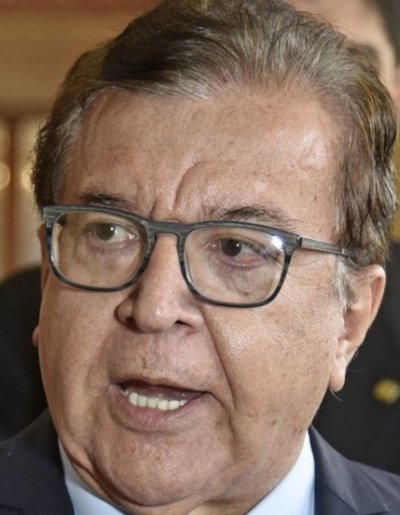 Nicanor empleó en Yacyretá a hijo de camarista amigo - Edicion Impresa - ABC Color