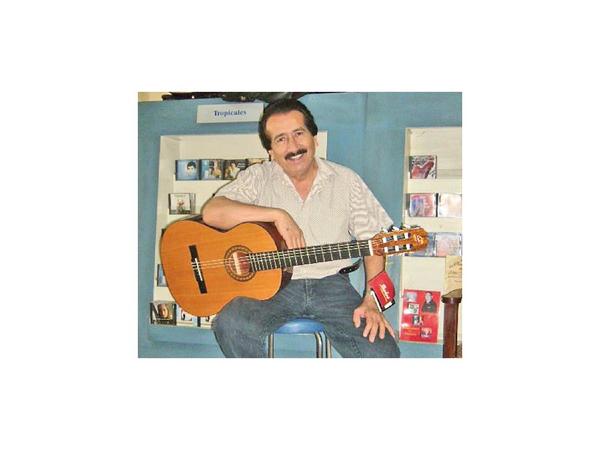 Con cariño y gratitud despiden al músico local Aníbal Riveros