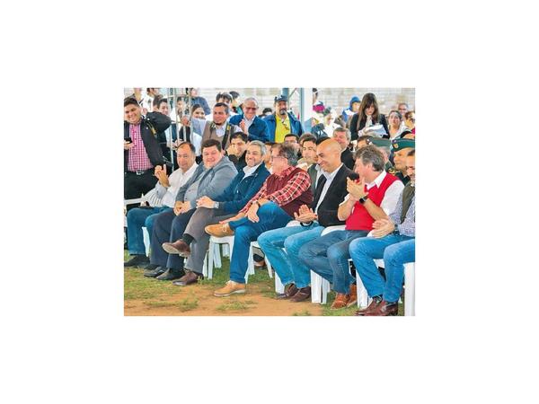 Nicanor fustiga a medios que critican pacto en el Congreso