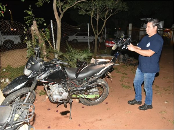 Motociclista muere tras chocar contra un árbol en Villa Elisa