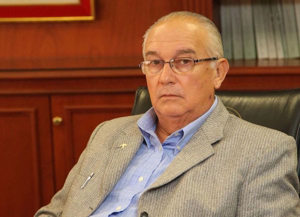 Fiscalía pide juicio para exministro de la Corte