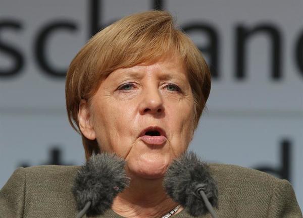 Merkel llama a luchar de forma consecuente contra la ultraderecha | .::Agencia IP::.