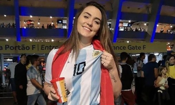 Criticaron a Virginia Yabosky por alentar a Argentina