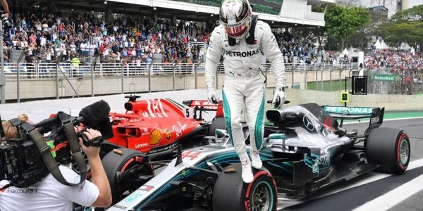 Hamilton (Mercedes) logra la pole en GP de Francia
