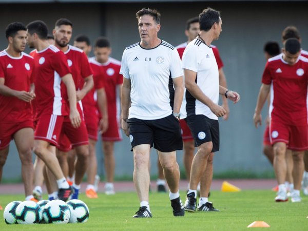 El equipo que prepara Berizzo para buscar la clasificación