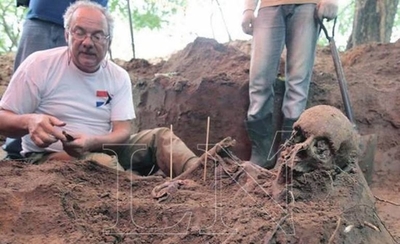 HOY / Rogelio Goiburú, el médico que recupera la memoria