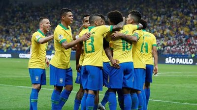 Brasil goleó y avanzó a cuartos de final; Perú, a esperar » Ñanduti