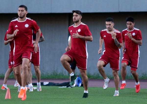 La albirroja se juega su pase a cuartos ante una sólida Colombia - ADN Paraguayo