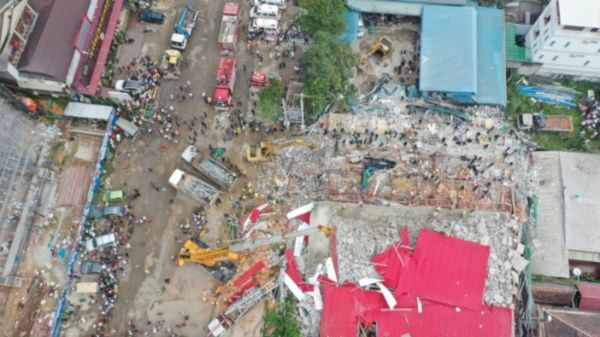 Derrumbe de edificio deja 17 muertos en Camboya - Radio 1000 AM