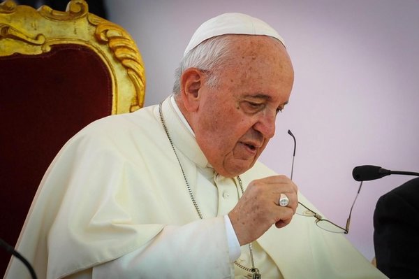 Papa critica la arrogancia y la ambición y defiende el compartir - Internacionales - ABC Color
