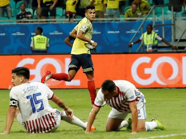 Una decepcionante Paraguay cae ante Colombia y queda pendiente de un milagro
