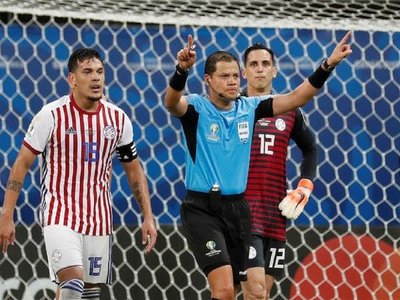 Gustavo Gómez espera el empate en Ecuador-Japón