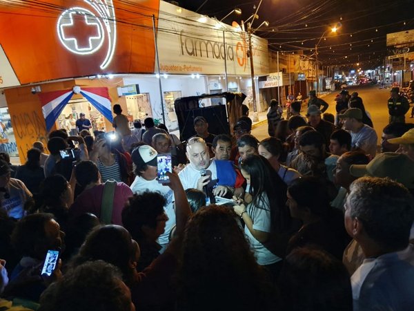 Ciudadanos retoman escraches en Concepción con presencia de Payo Cubas