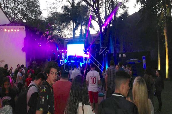 Se realizó con éxito el concierto solidario “Todos por Ñeembucú”