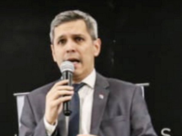 Hacienda niega cacería de brujas con reforma tributaria
