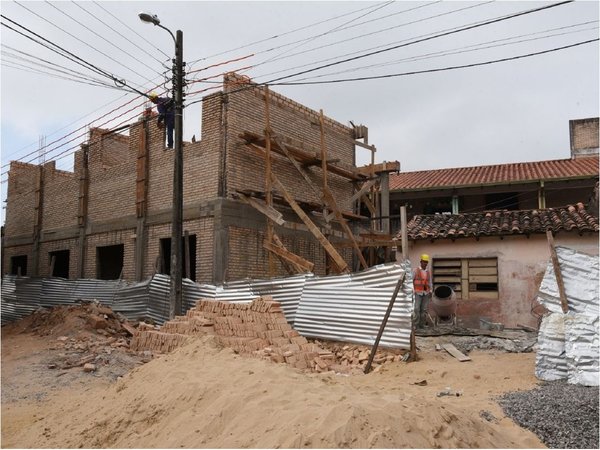 Fonacide: De  4 obras escolares en capital, solo en  una hay avances