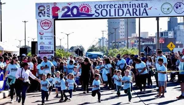 Concurrida Correcaminata solidaria - Edicion Impresa - ABC Color
