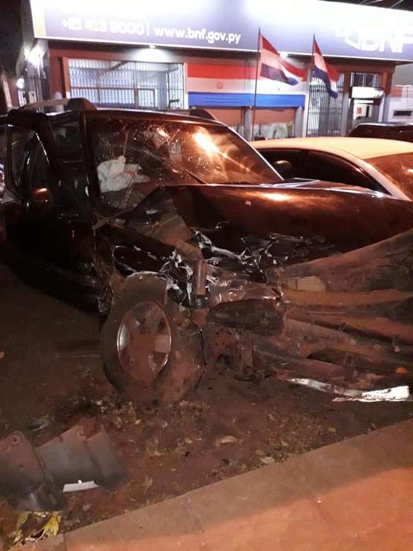 Choque frontal entre dos camionetas deja un muerto y cuatro heridos en Santa Rita