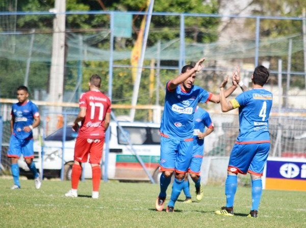 Consecutiva derrota de 3 de Febrero