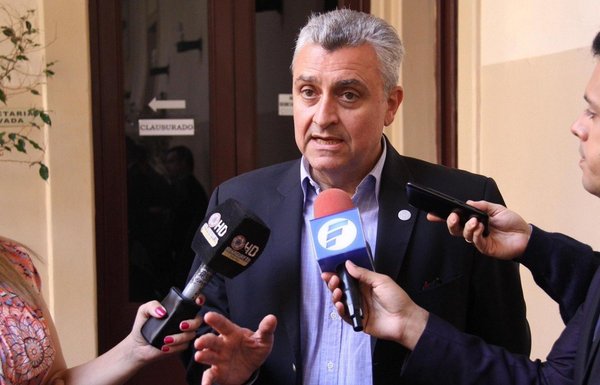 Ministro del Interior plantea “política de cuarentena” para evitar crecimiento de grupos criminales en cárceles del país | .::PARAGUAY TV HD::.