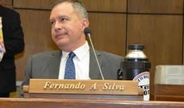 Exigen destitución de Silva Facetti del JEM por mal uso de influencias » Ñanduti