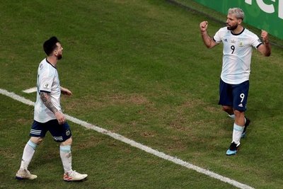 El mal estado del césped exaspera - Deportes - ABC Color