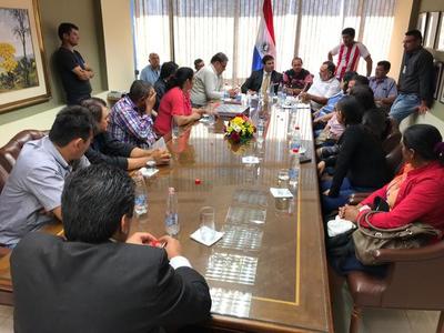 Campesinos cuestionan falta de solución a reclamos - .::RADIO NACIONAL::.
