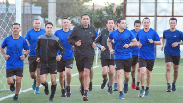 HOY / Se ponen a la par que los competidores