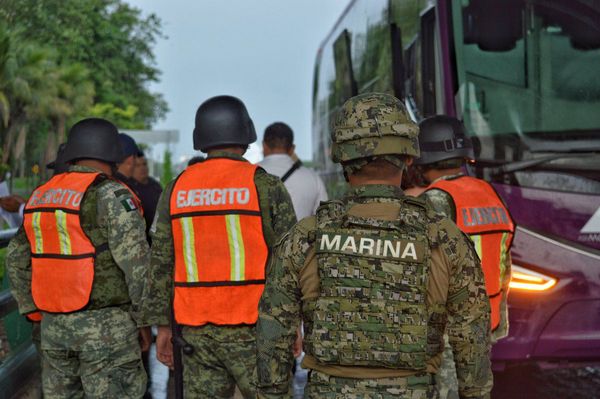 México envía casi 15.000 uniformados a frontera con EEUU por migrantes
