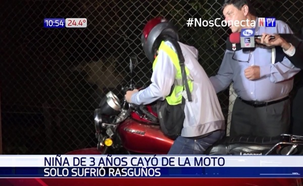 Niña de tres años resulta herida tras caer de motocicleta | Noticias Paraguay