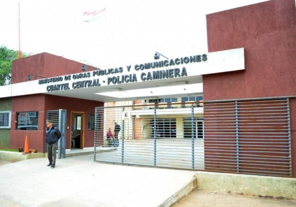 Imputan por acoso sexual a subjefe de Patrulla Caminera - .::RADIO NACIONAL::.
