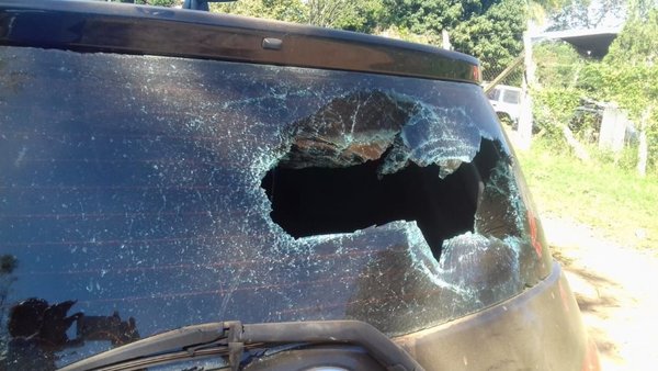 Concejal de Campo 9 vandaliza vehículo de expareja