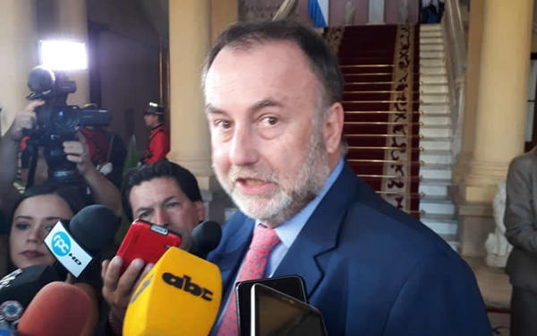 Ministro de Hacienda desmiente a los que hablan de “impuestazos”