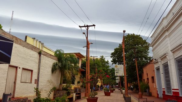 Frente frío con tormentas eléctricas para este martes | San Lorenzo Py