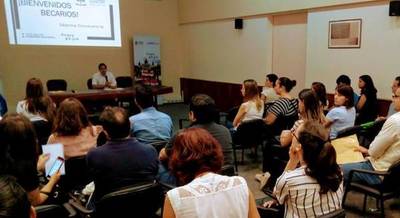 Becarios paraguayos se alistan para ir a estudiar en EE.UU » Ñanduti