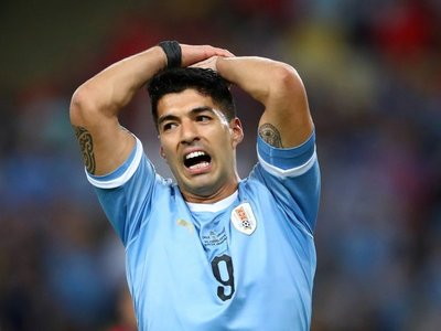 El insólito reclamo de Suárez que da vuelta al mundo